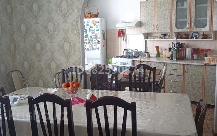 4-бөлмелі пәтер · 74 м² · 5/5 қабат, Жубанова 6 — Больница,школа,д.сад, т.д. мечта, бағасы: 18.5 млн ₸ в Хромтау — фото 2