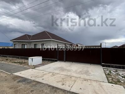 Отдельный дом · 5 комнат · 180 м² · 10 сот., Еркінқала 2, 13 көше — Еркінқала 2 , 13 көше за 35 млн ₸ в Атырау