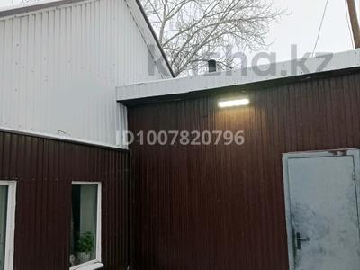 Отдельный дом · 4 комнаты · 65 м² · 6 сот., Калинина 83 — Между Толкунова и Пугачева за 12 млн 〒 в Щучинске