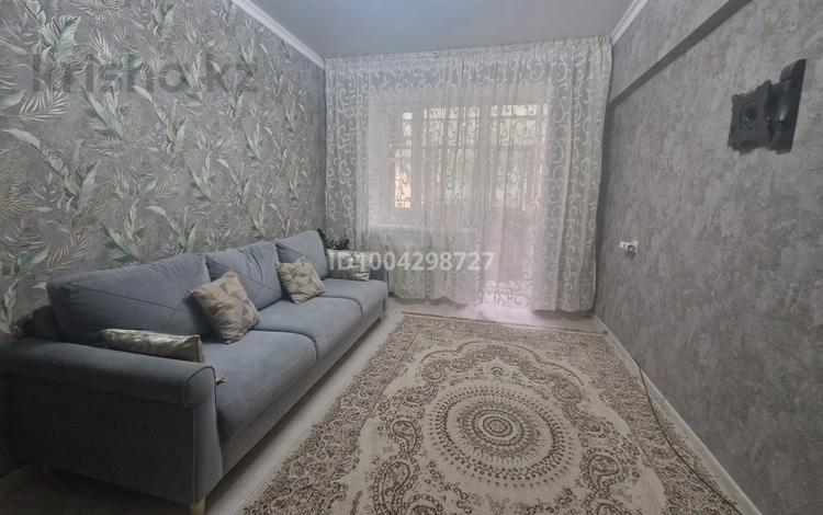 2-бөлмелі пәтер · 42 м² · 2/4 қабат, Жарокова — Жандосова, бағасы: 300 000 ₸ в Алматы, Бостандыкский р-н — фото 2