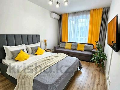 1-комнатная квартира, 40 м² посуточно, Абая 130 за 18 000 〒 в Алматы