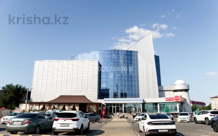 Магазины и бутики, общепит · 250 м² за 2.5 млн 〒 в Атырау — фото 2
