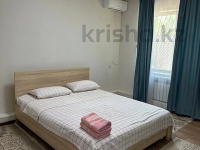 2-комнатная квартира · 55 м² · 1/5 этаж, Ерубаев 21 — 1 микрорайон за 14 000 〒 в Туркестане