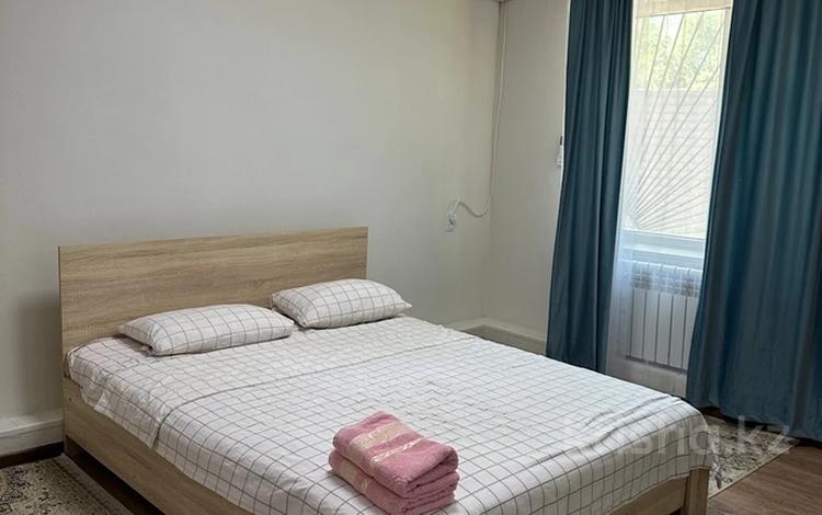 2-комнатная квартира · 55 м² · 1/5 этаж, Ерубаев 21 — 1 микрорайон за 14 000 〒 в Туркестане — фото 2