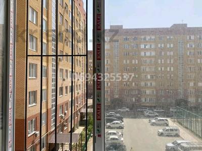 3-бөлмелі пәтер, 81 м², 4/9 қабат, мкр Береке, мкрн береке 55, бағасы: 29 млн 〒 в Атырау, мкр Береке