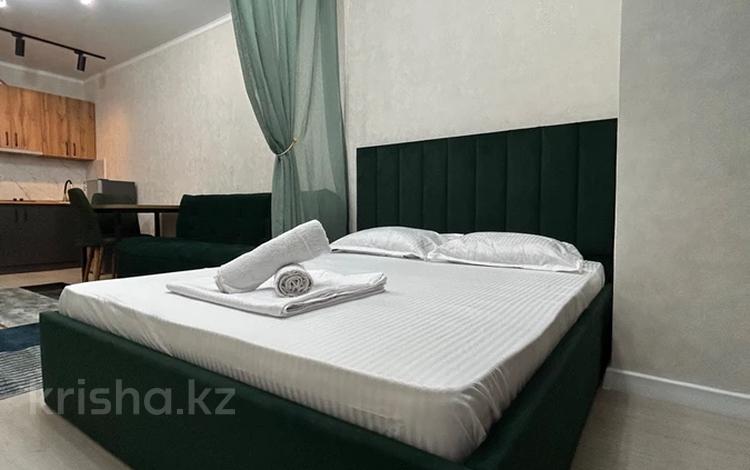 1-бөлмелі пәтер · 37 м² · 4/9 қабат, Карасай батыра 345 — Толе би, бағасы: 17 000 ₸ в Алматы, Алмалинский р-н — фото 2