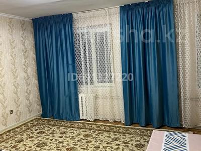 2-бөлмелі пәтер, 45 м², 3/4 қабат тәулігіне, Республики 11, бағасы: 10 000 〒 в Шымкенте, Аль-Фарабийский р-н