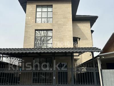 Офисы, медцентры и аптеки, образование, кабинеты и рабочие места · 426 м² за 10 000 〒 в Алматы, Медеуский р-н