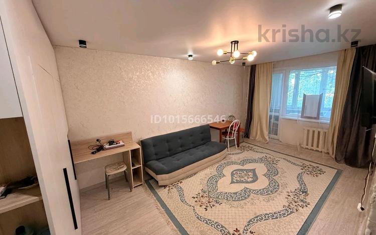 1-комнатная квартира · 32 м² · 5/5 этаж, Мухита 134 за 11 млн ₸ в Уральске, мкр Школьник — фото 2