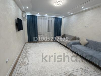 3-комнатная квартира · 98.6 м² · 2/5 этаж, мкр Нурсая, Тулпар 2, дом 77/2 — Супермаркет Анвар за 300 000 ₸ в Атырау