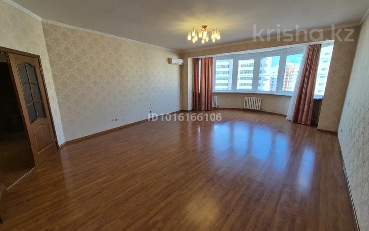 3-комнатная квартира · 157 м² · 9/12 этаж, Кунаева 14 за 110 млн ₸ в Астане, Есильский р-н — фото 2