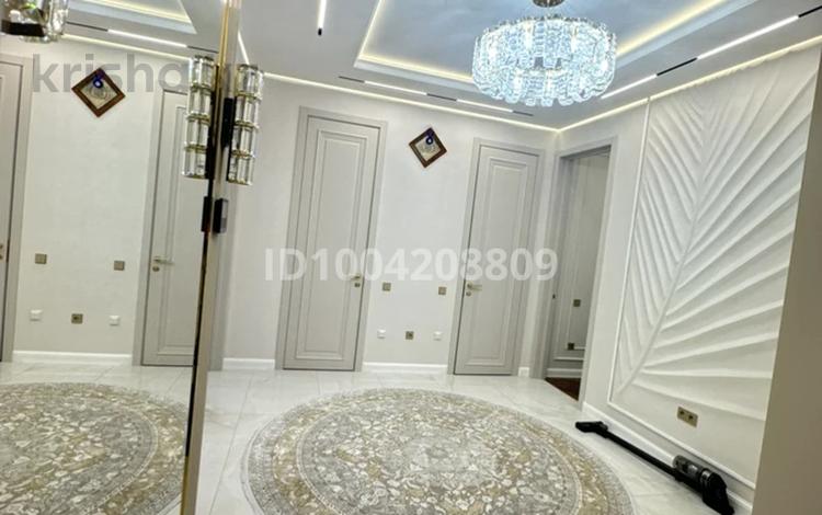 4-комнатная квартира · 96.6 м² · 3/9 этаж, Казыбек би за 86.5 млн ₸ в Астане, Нура р-н — фото 101