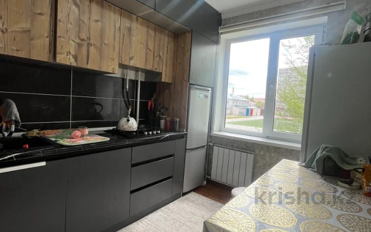 2-бөлмелі пәтер · 55 м² · 2/5 қабат, мкр 11 35, бағасы: 18 млн ₸ в Актобе — фото 4
