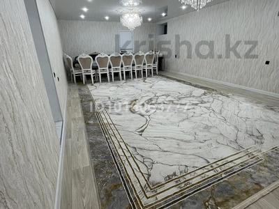 Часть дома · 2 комнаты · 120 м² · 10 сот., мкр Кунгей 181 за 700 000 ₸ в Караганде, Казыбек би р-н