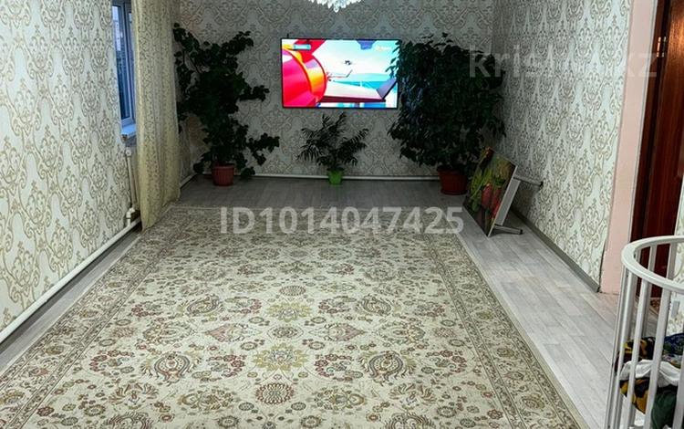 Отдельный дом · 4 комнаты · 100 м² · 1000 сот., Самал 6 34 — 5 квартал жақтағы трансформатордан солға жай жолға түсіп жүресіз,соңынан санағанда екінші көшеде за 9.5 млн ₸ в Кандыагаш — фото 2