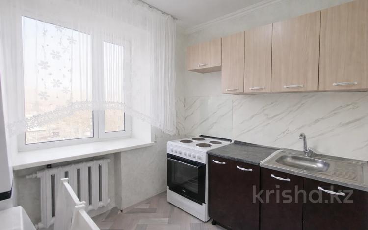 3-бөлмелі пәтер · 59 м² · 5/5 қабат, 23-шағынаудан 8, бағасы: 14.8 млн ₸ в Караганде, Алихана Бокейханова р-н — фото 3