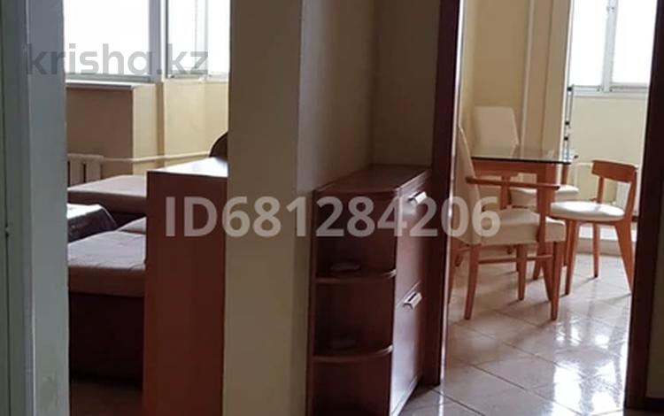 2-бөлмелі пәтер · 60 м² · 4/12 қабат, мкр Самал-2 — Бывший ТРЦ Рамстор, бағасы: 380 000 ₸ в Алматы, Медеуский р-н — фото 2