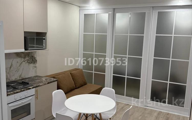 1-бөлмелі пәтер · 38 м² · 9/9 қабат, Толе би 285/8, бағасы: 300 000 ₸ в Алматы — фото 2