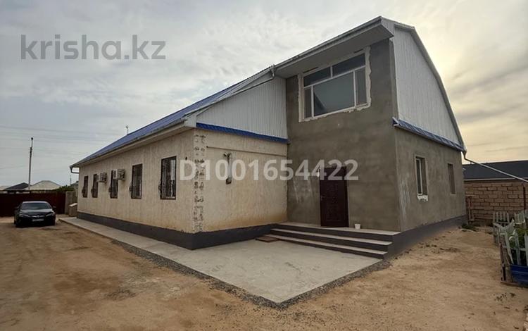Часть дома · 5 комнат · 280 м² · 12 сот., Рахат3-29 225 — 23 мектептін арты за 30 млн 〒 в Жанаозен — фото 2