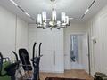 4-бөлмелі пәтер · 140 м² · 2/12 қабат, Розыбакиева 211, бағасы: 187 млн ₸ в Алматы, Бостандыкский р-н — фото 15