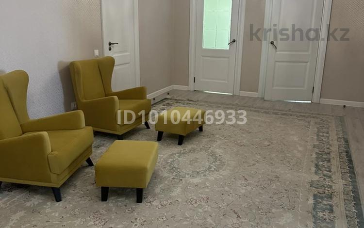 5-бөлмелі пәтер · 204 м² · 10/12 қабат, Жумекен Нажимединова 34А, бағасы: 120 млн ₸ в Астане, Сарайшык р-н — фото 9