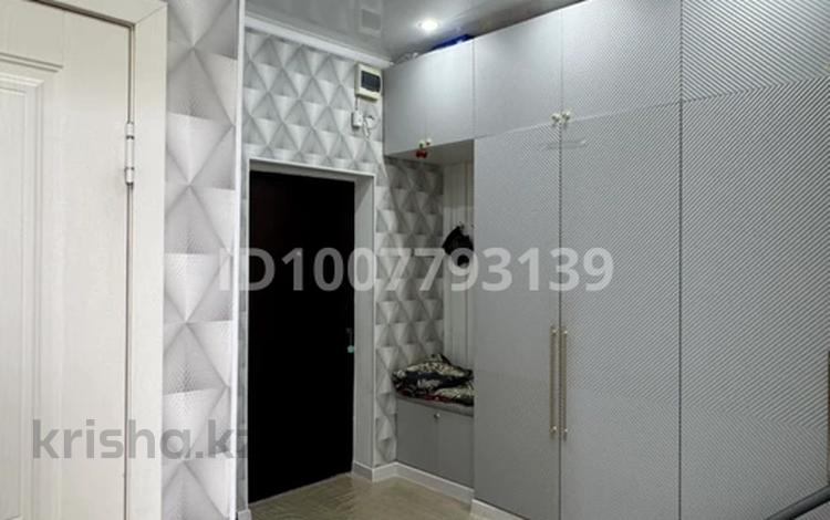 3-бөлмелі пәтер · 70.3 м² · 9/9 қабат, 31-й мкр, 31 мкрн 11 — Хазар базары,Сары базар, Жайық базардың маңында орналасқан., бағасы: 27 млн ₸ в Актау — фото 2