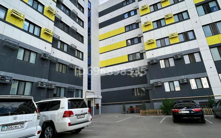 3-комнатная квартира, 122.6 м², 1 этаж, 17-й мкр 51