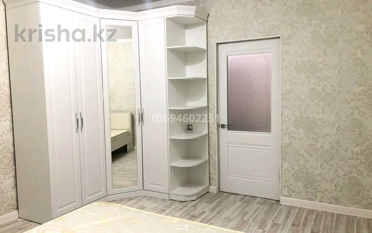 2-бөлмелі пәтер · 58 м² · 2/6 қабат, 16-ш/а. 43/1 — ТРК Актау, бағасы: 17.5 млн ₸ в 16-й мкр  — фото 2