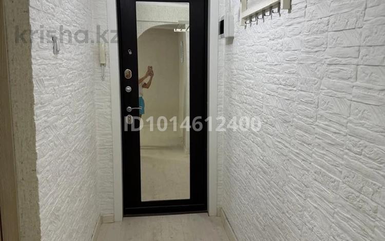2-бөлмелі пәтер · 45 м² · 1/5 қабат, Агыбай Батыра 19, бағасы: 20 млн ₸ в Балхаше — фото 2