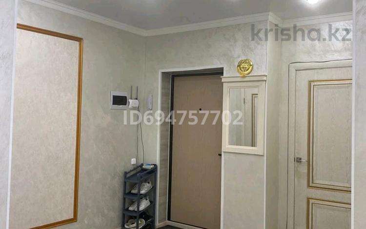 2-комнатная квартира · 64 м² · 4/5 этаж, мкр Северо-Восток 32/3 за 26 млн ₸ в Уральске — фото 2