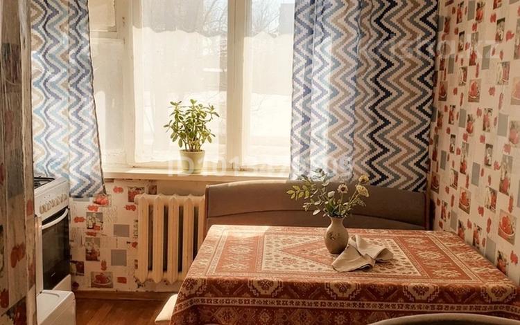 2-комнатная квартира · 51.3 м² · 1/9 этаж, Майкудук, 15й микрорайон 37 — остановка Горняк за 12 млн ₸ в Караганде, Алихана Бокейханова р-н — фото 2