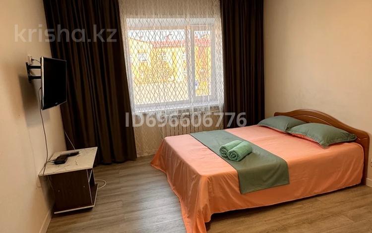 3-комнатная квартира · 60 м² · 1 этаж, Тлеулина 110 — Назарбаева за 18 000 ₸ в Кокшетау — фото 5