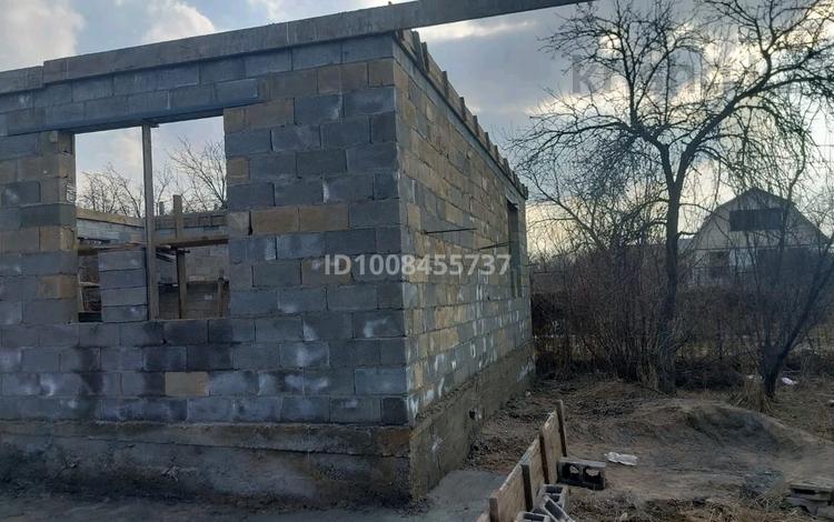 Дача · 3 комнаты · 90 м² · 6 сот., Абрикосовая 72 за 8 млн ₸ в Есик — фото 2