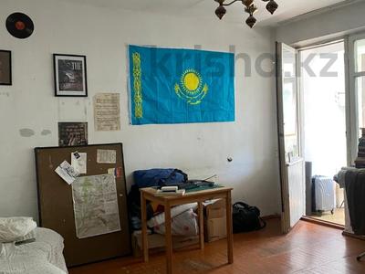 1-бөлмелі пәтер · 38.5 м² · 2/5 қабат, Курмангазы — Клочкова, бағасы: 37.5 млн ₸ в Алматы, Алмалинский р-н