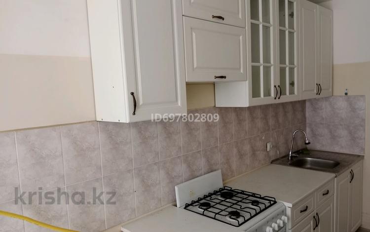 1-комнатная квартира · 39 м² · 8/9 этаж, мкр Береке, Толе би 22 за 11 млн ₸ в Атырау — фото 2