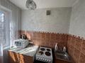 2-комнатная квартира · 50 м² · 1/5 этаж, Пришахтинск, 22й микрорайон 35 за ~ 11 млн ₸ в Караганде, Алихана Бокейханова р-н — фото 5