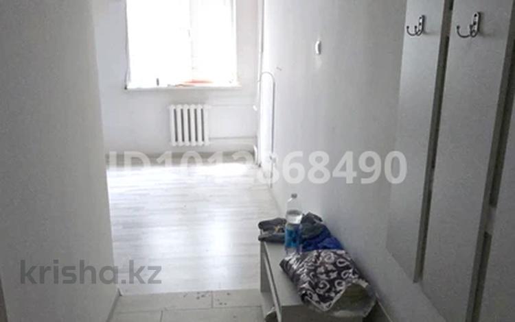1-комнатная квартира · 41.7 м² · 4/5 этаж, мкр Аксай-3 10а за 26 млн ₸ в Алматы, Ауэзовский р-н — фото 2