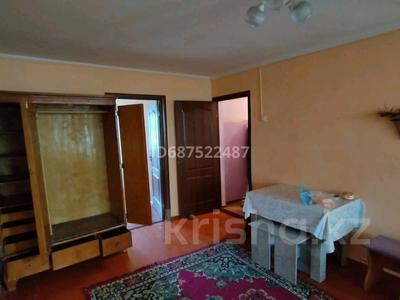 2-комнатная квартира · 49 м² · 1/4 этаж, Алдиярова 12 — Верхний рынок, рядом "Казына", "Акбар" за 15 млн ₸ в Шымкенте, Аль-Фарабийский р-н