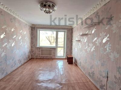 2-комнатная квартира · 47.6 м² · 3/5 этаж, Майкудук, 16й микрорайон за 9.5 млн ₸ в Караганде, Алихана Бокейханова р-н