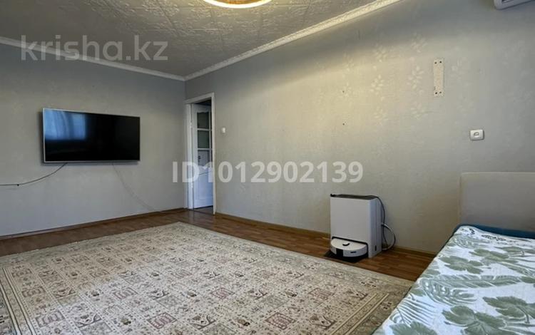 3-бөлмелі пәтер · 58 м² · 2/5 қабат, мкр Восток 20 — Рыскулова Жибек жолы, бағасы: 25 млн ₸ в Шымкенте, Аль-Фарабийский р-н — фото 2