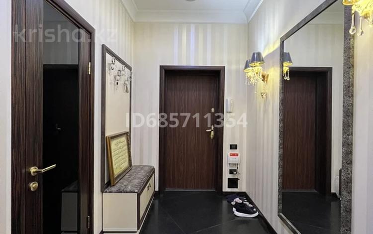 3-комнатная квартира, 187 м², 2/5 этаж, Омаровой 25 за 200 млн 〒 в Алматы, Медеуский р-н — фото 2