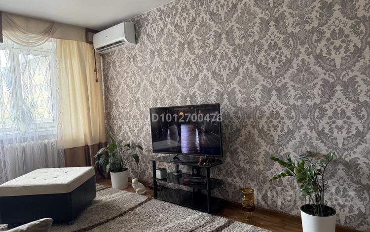 3-бөлмелі пәтер · 57 м² · 3/5 қабат, Солнечная 2, бағасы: 8 млн ₸ в Алтае — фото 2