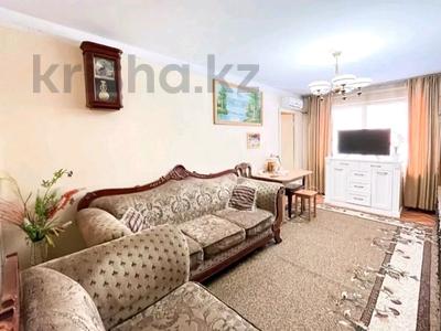 2-комнатная квартира, 43 м², 1/5 этаж, Самал 39 за 10.5 млн 〒 в Талдыкоргане