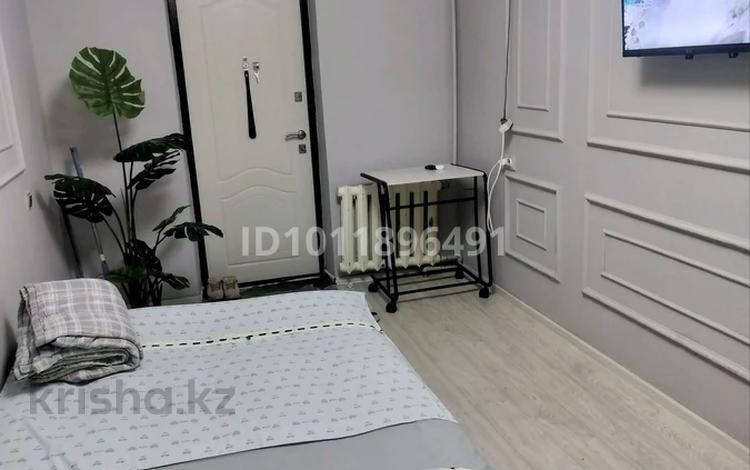 1 бөлме · 17 м² · 1/5 қабат, По Трем аллеям 4, бағасы: 2 000 ₸ в Конаеве — фото 2