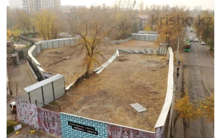 Жер телімі · 33 сотық, Макатаева 6, бағасы: ~ 1.7 млрд ₸ в Алматы, Медеуский р-н — фото 2