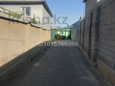 Отдельный дом · 5 комнат · 90 м² · 5.8 сот., А.Жумабекова 50 — Зади Дентанур,по улице Эмконар клиника за 50 млн ₸ в Аксукенте