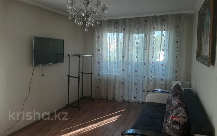 2-комнатная квартира, 43 м², 3/5 этаж, ул. Комиссарова 26