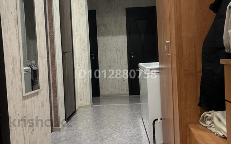 3-комнатная квартира · 63.3 м² · 2/5 этаж, Камзина 12 за 14 млн ₸ в Аксу — фото 2