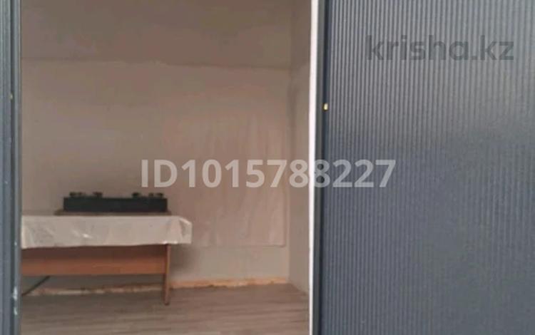 2-бөлмелі пәтер · 40 м², Самал-3 ш/а. Алтынбастау 114 — Алтынбастау 114, бағасы: 50 000 ₸ в Шымкенте, Абайский р-н — фото 2