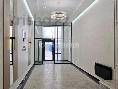 5-бөлмелі пәтер · 130 м² · 3/14 қабат, Ш. Айтматова 57, бағасы: 130 млн ₸ в Астане, Нура р-н